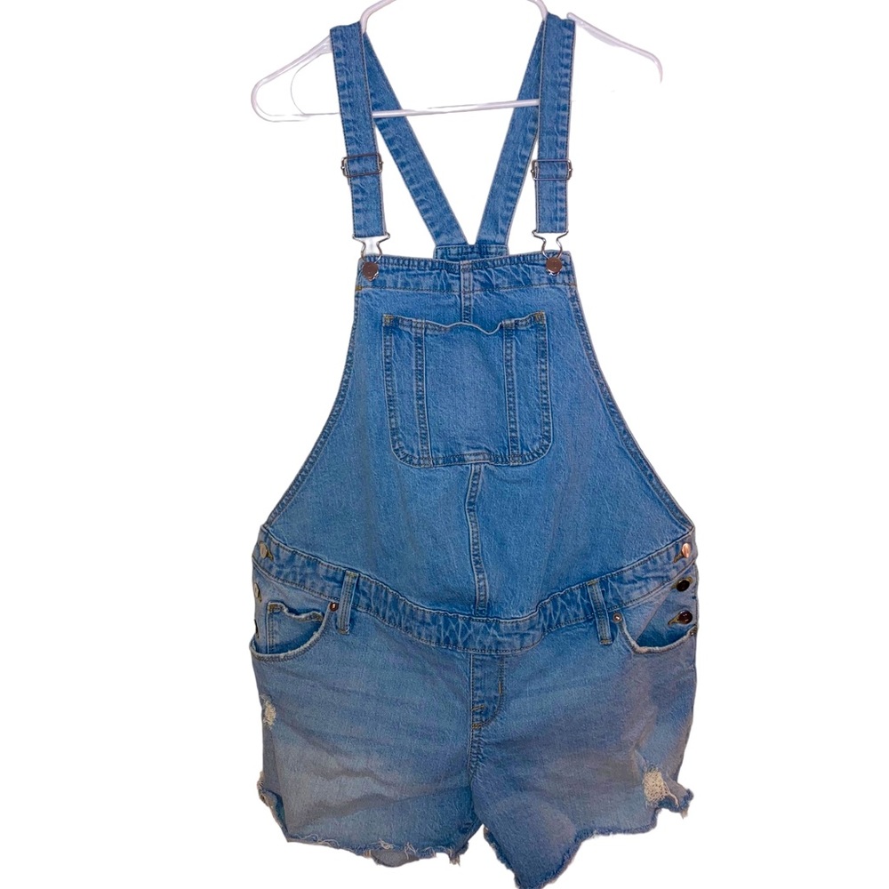 Isabel Maternity Denim Overall Cut Off Shorts. Super Cute! Never Worn. Size 10.
